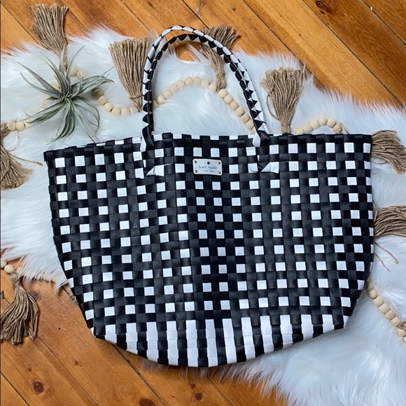 kate spade Handbags - Large Kate spade woven checkered tote bag